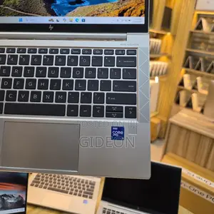 Laptop HP EliteBook 830 G8 - Core i7, 16GB RAM, 512GB SSD