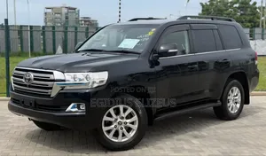 Toyota Land Cruiser 2017 Nyeusi
