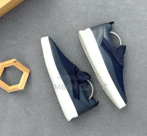Louis Vuitton Casual Sneakers - Men's Size 40-45