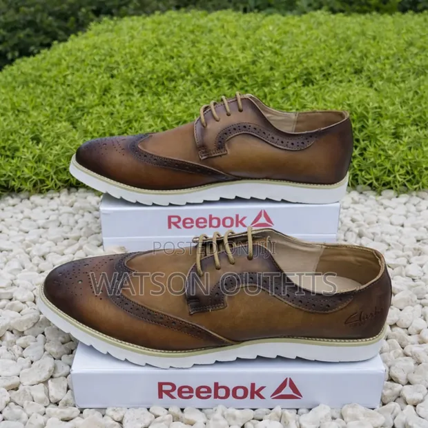 Viatu vya Ngozi vya Wanaume vya Clarks Moccasins - Vipya, Ubora wa Juu - 1