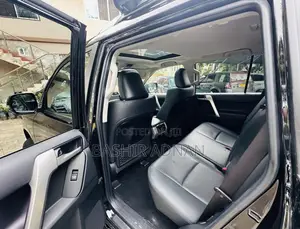 Toyota Land Cruiser Prado 2.8 TX 2021 Nyeusi