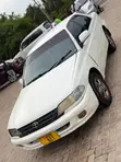 Toyota Carina 2000 White - 1