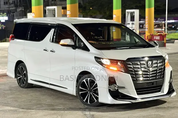 Toyota Vellfire 2016 Luxury Edition - 1