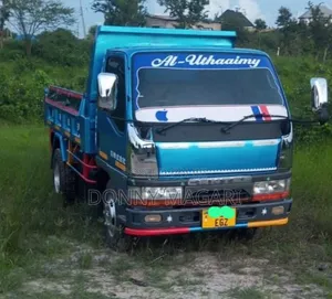 Mitsubishi Canter Tipper Lorry 2000