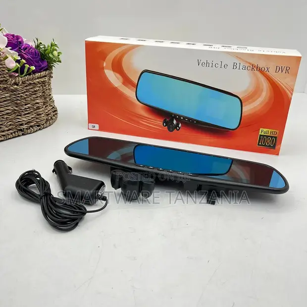 Gari Blackbox DVR Q8 Lenzi Mbili Rearview Mirror 1080p - 1
