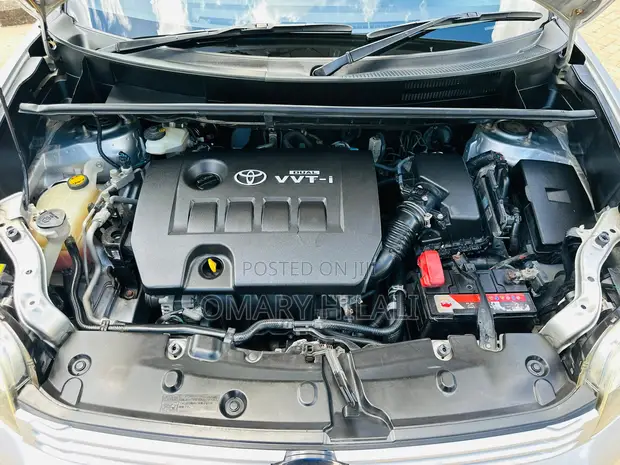 Toyota Corolla Rumion 2008 Silver - 1