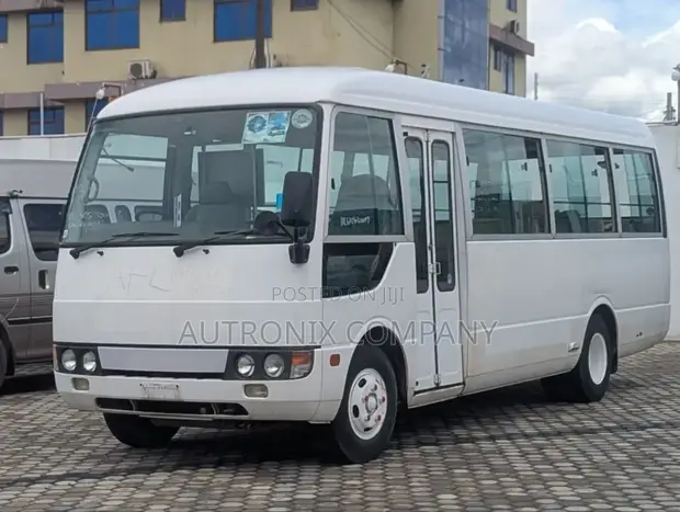 Mitsubishi Fuso Rosa Bus 1998 - 1
