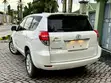 Toyota Vanguard 2012 White - 4