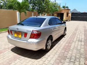 Toyota Premio 2006 Nyeupe