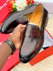 Vatu vya Salvatore Ferragamo vya Wanaume vya Ngozi Halisi - 2