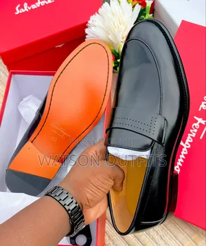 Vatu vya Salvatore Ferragamo vya Wanaume vya Ngozi Halisi