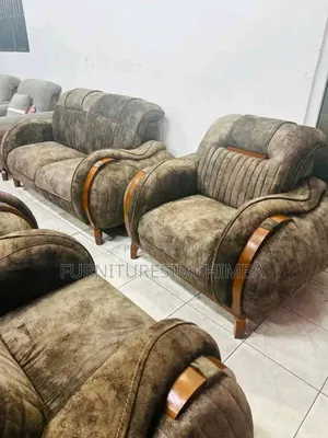 Unique Classic Luxury Sofa - Brand New
