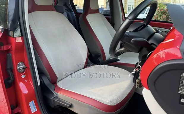 Volkswagen Up 2014 Red - 1