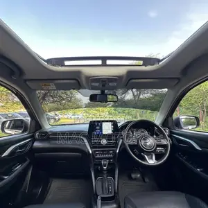 Suzuki Grand Vitara GLX 2023 Maroon