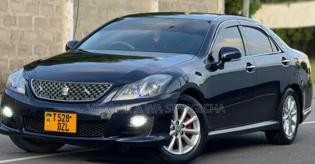 Toyota Crown GRS 200 2008 - 1