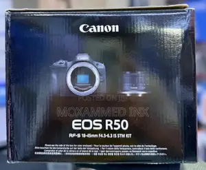 Canon EOS R5 RF-S 18-45mm f/4.5-6.3 IS STM Kit