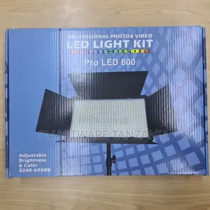 Varicolor Pro LED 600 Photo Video Light Kit