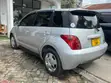Toyota IST 2005 Nyeupe - 5