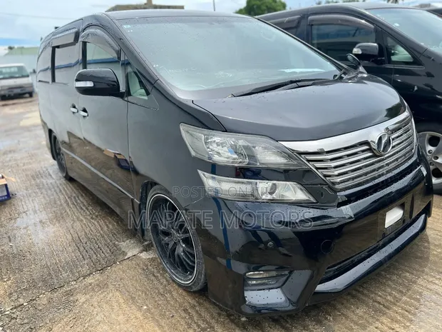 Toyota Alphard 2.4 Petrol AWD 2008 Black - 1