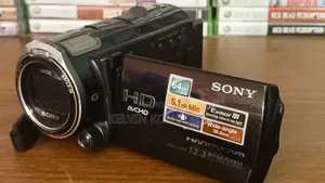 Sony HDR-CX560 Video Camera