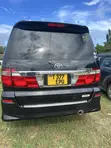 Toyota Alphard 2.4 Petrol AWD 2004 Nyeusi - 2