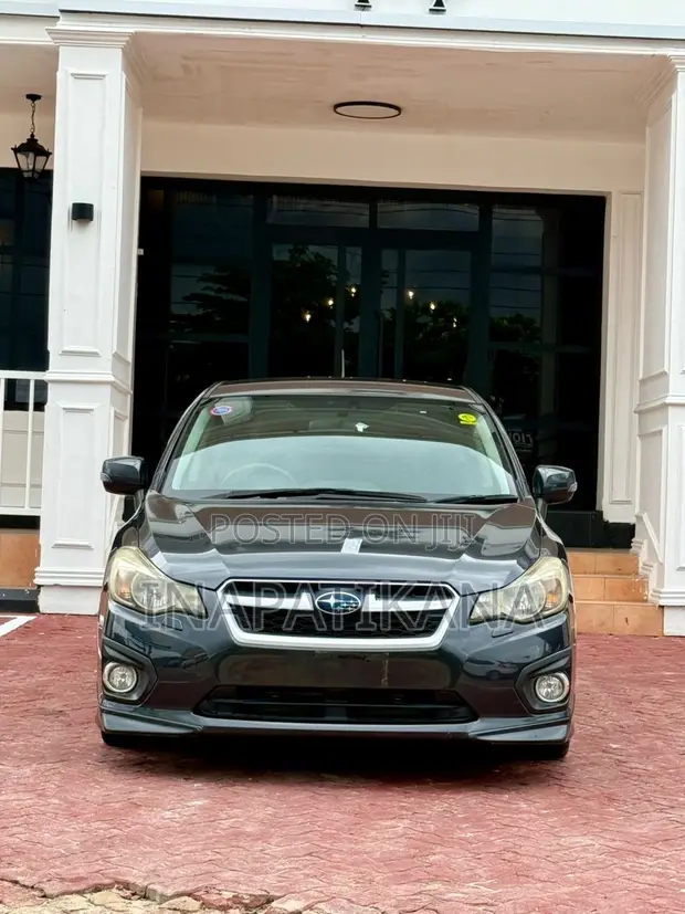 Subaru Impreza 2.0i Sedan 2012 Gray - 1