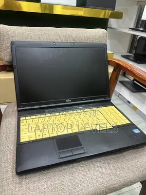 Fujitsu Lifebook AH532 Laptop - Intel Core i5, 6GB RAM, 320GB HDD