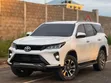 Toyota Fortuner 2025 Nyeupe ya Lulu - 2