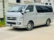Toyota Quantum 2010 Nyeupe - 2