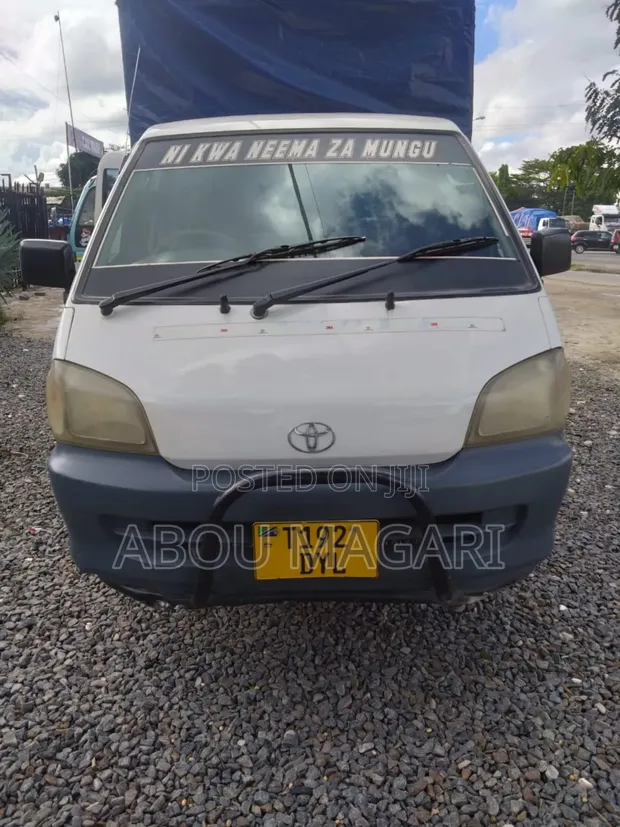 Toyota TownAce Mini Truck - 2002 - 1