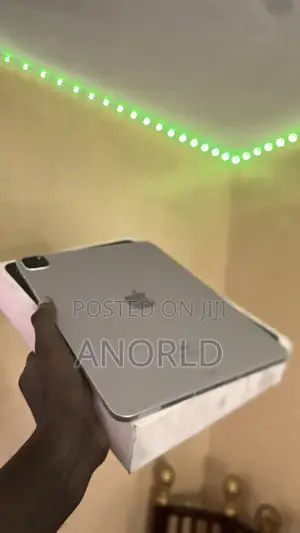 Apple iPad Pro 12.9 (2021) 128GB Kijivu