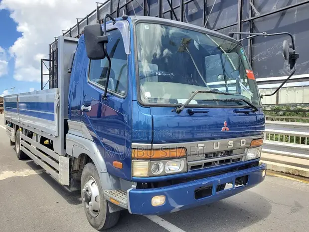 Mitsubishi Fuso Long Base Truck - 1