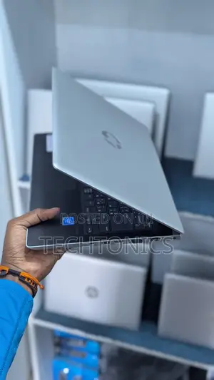Laptop HP MT21 4GB RAM, 128GB SSD