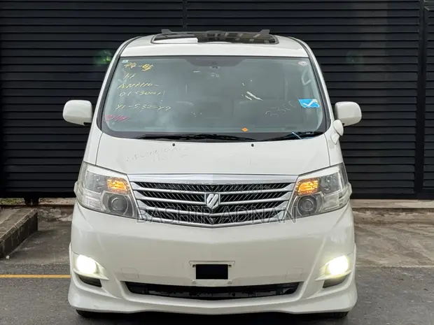 Toyota Alphard 2.4 Petrol FWD 2005 White - 1