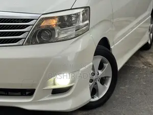 Toyota Alphard 2.4 Petrol FWD 2005 White