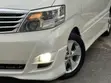 Toyota Alphard 2.4 Petrol FWD 2005 White - 3