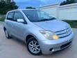Toyota IST 2002 Nyeupe - 1