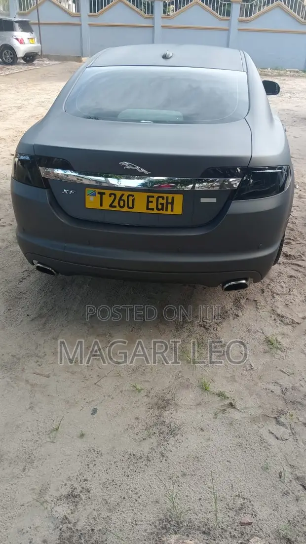 Jaguar XF 2011 Matt Black - 1