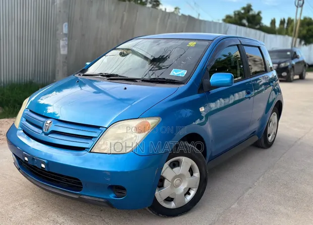 Toyota IST 2002 Bluu - 1