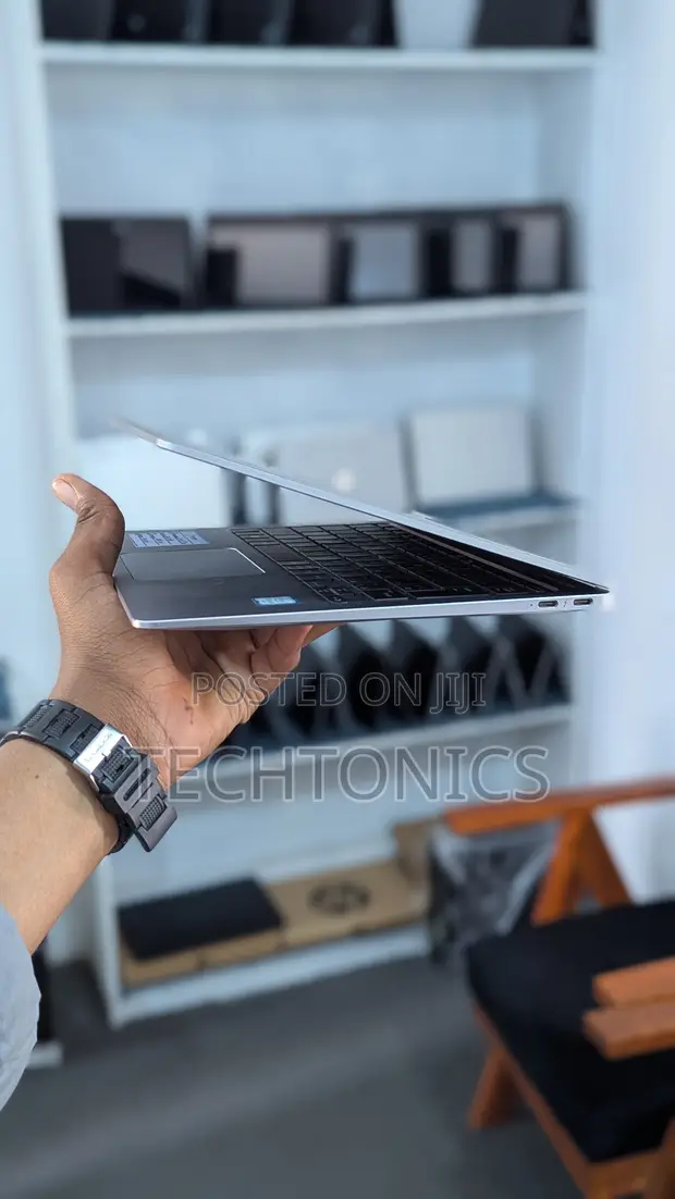 HP EliteBook Folio G1 Laptop - Core i5, 8GB RAM, 256GB SSD - 1