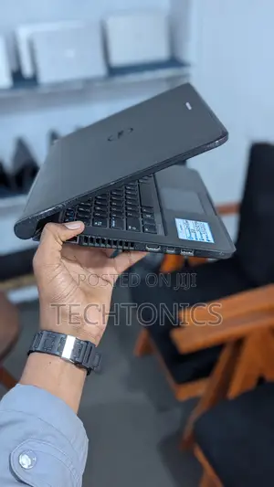 Dell Latitude 3350 Laptop 8GB RAM, 500GB HDD