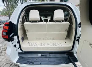 Toyota Land Cruiser Prado 2.7 TX 2022 Nyeupe
