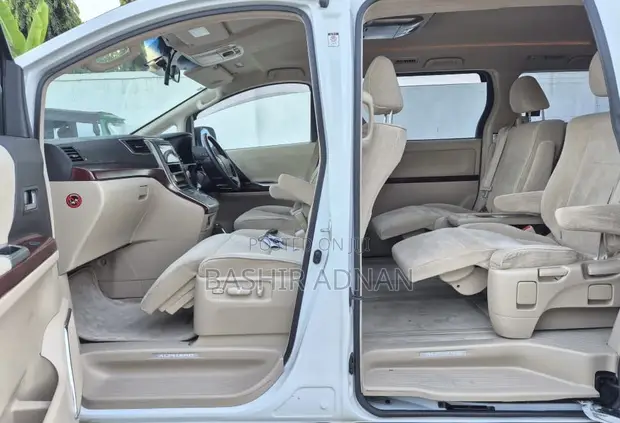 Toyota Alphard 2.4 Petrol FWD 2010 Nyeupe - 1