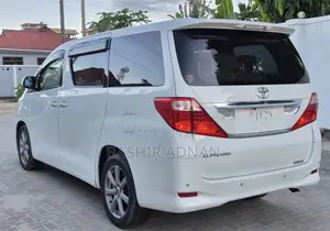 Toyota Alphard 2.4 Petrol FWD 2010 Nyeupe