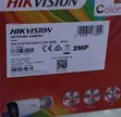 Hikvision Kamera ya Nje ya IP 2MP ColorVu DS-2CD1027G2H-LIU - 1