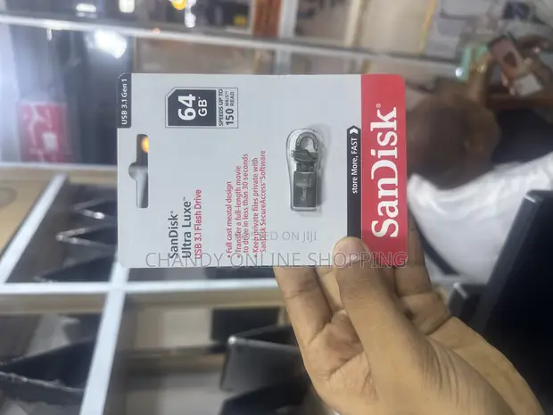 SanDisk Ultra Luxe 64GB USB 3.1 Flash Drive - 1