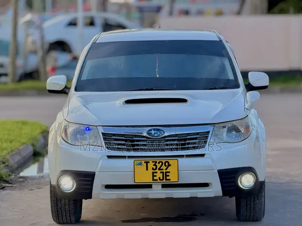 Subaru Forester 2008 White - 1