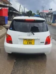 Toyota IST 2004 White - 1