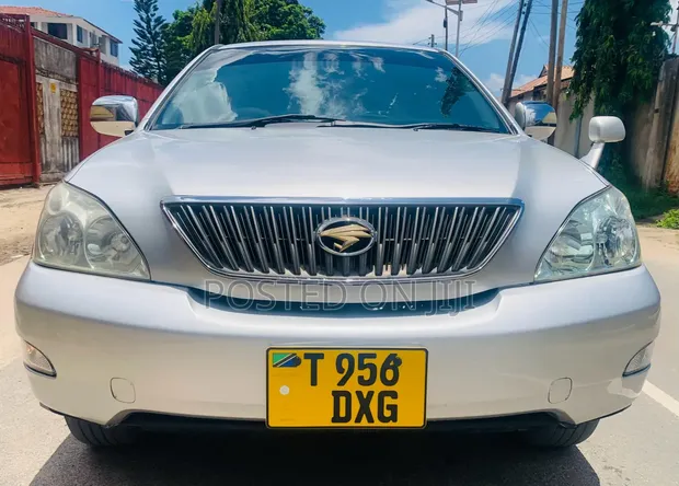 Toyota Harrier 2005 Silver - 1
