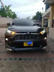 Toyota RAV4 2019 Nyeusi - 2